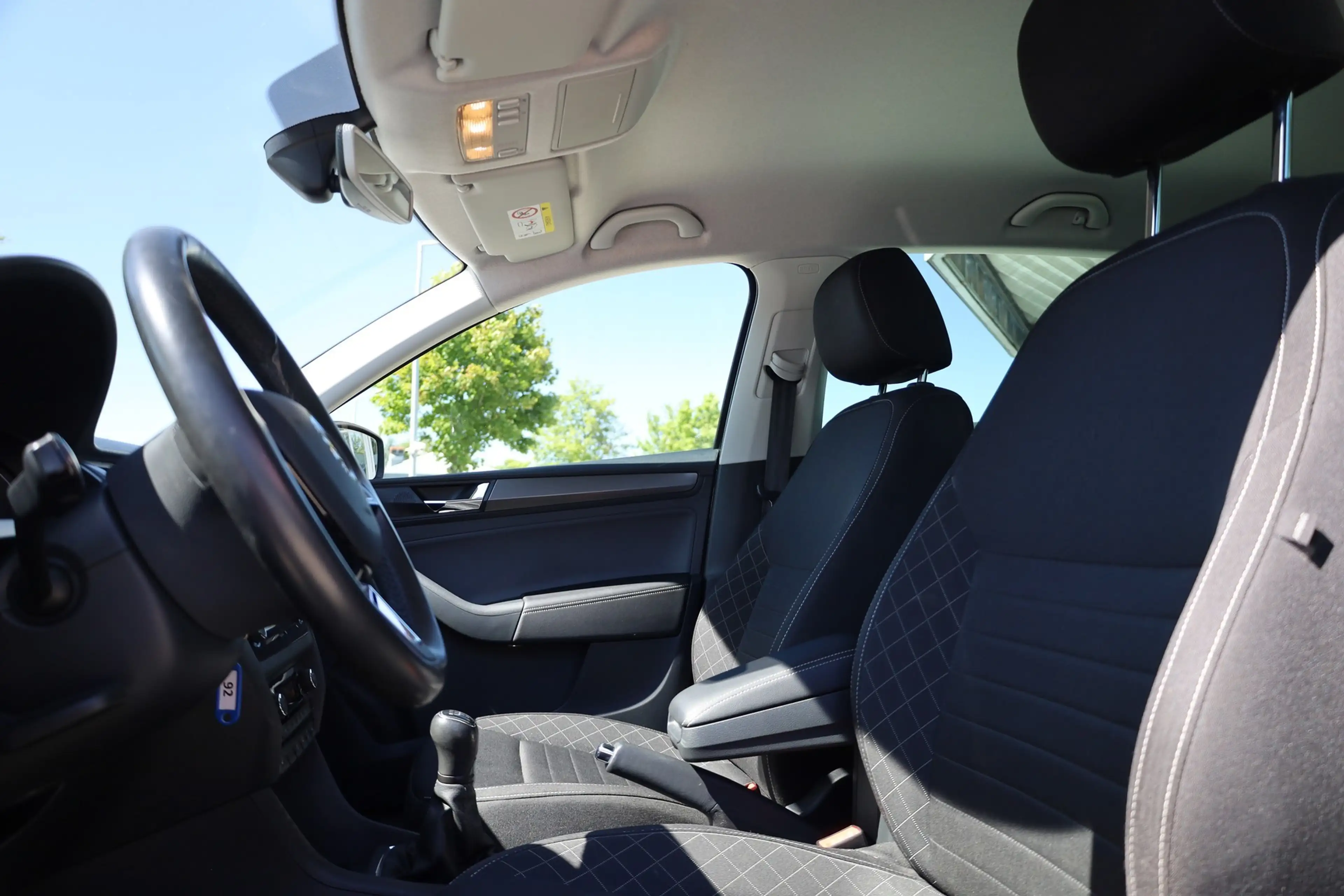 Skoda Rapid/Spaceback Rapid 1.0 Monte Carlo Panorama Tempomat Bi-Xenon — photo 11