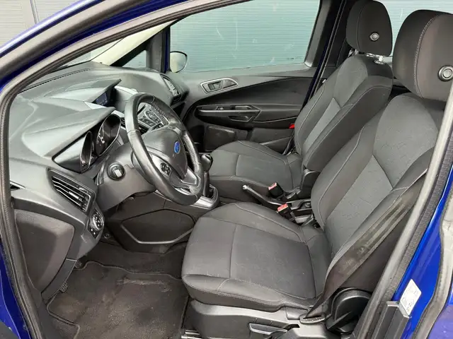 Ford B-Max view 8
