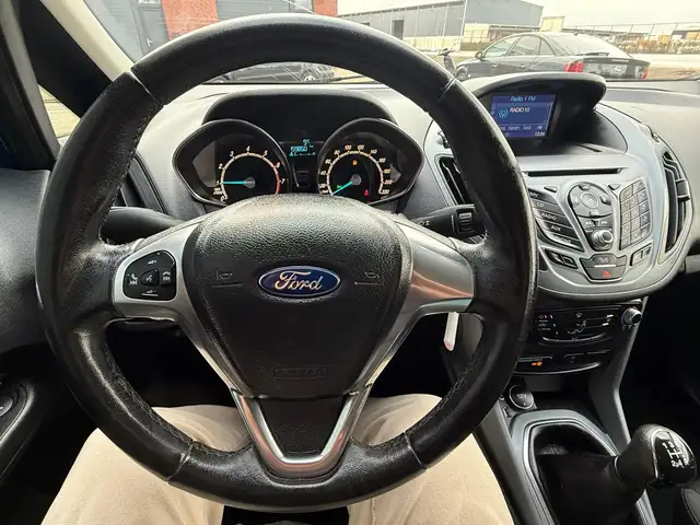Ford B-Max view 13