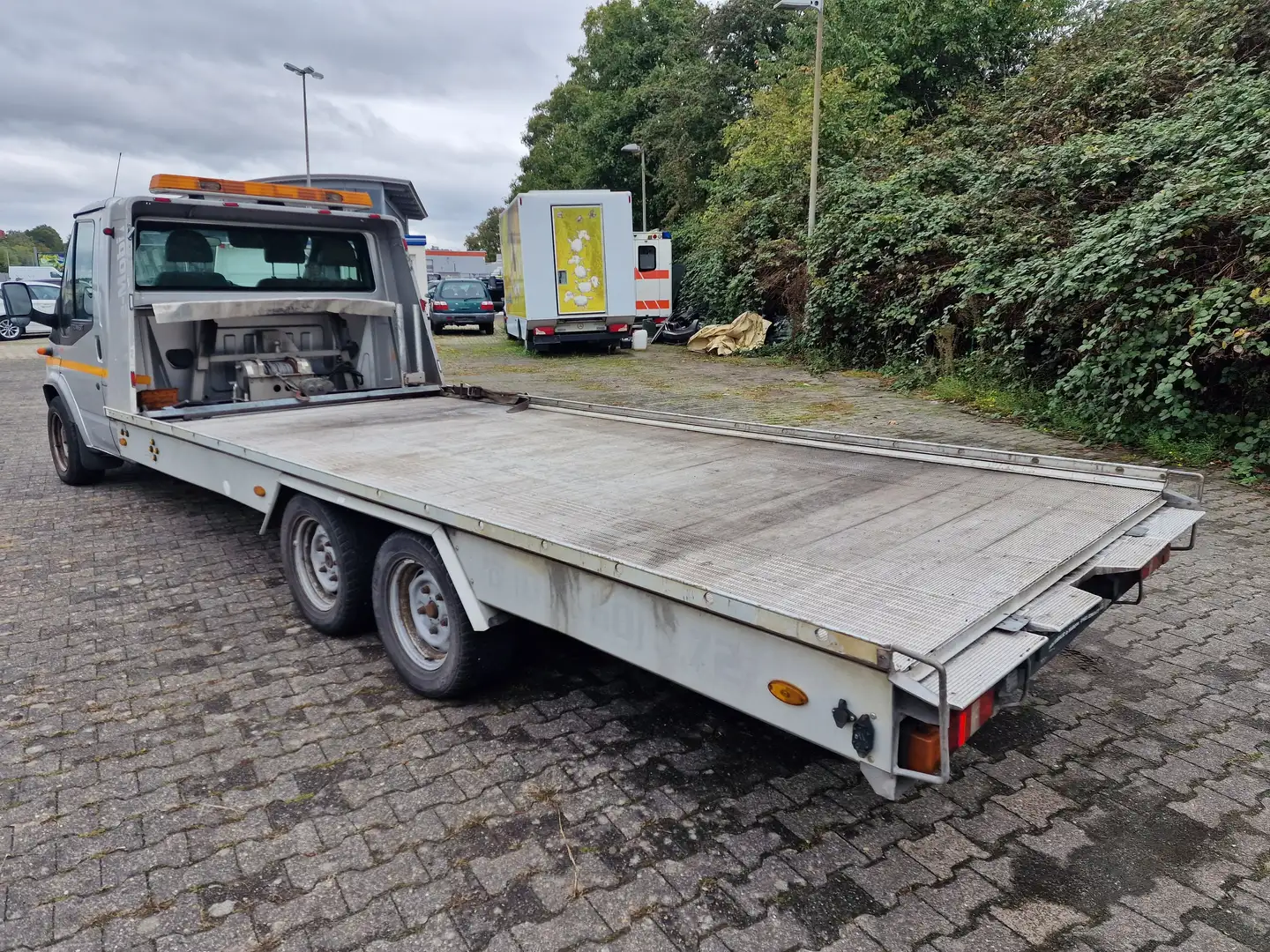 Ford Transit FT 350 L Abschlepp Wagen Silber - 2