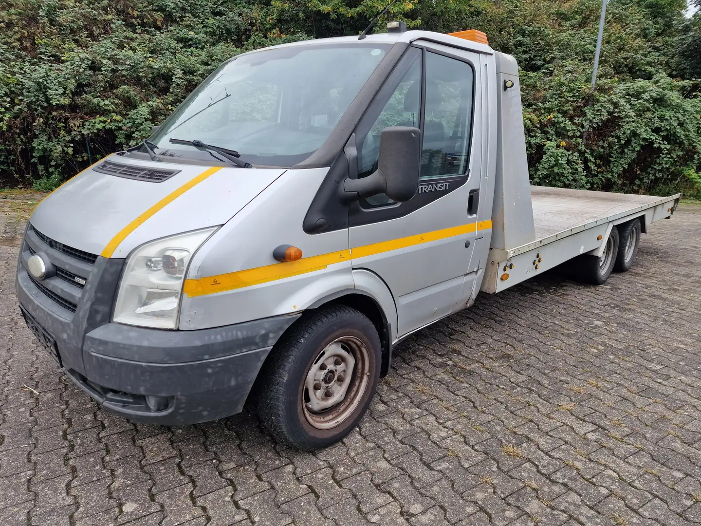 Ford Transit FT 350 L Abschlepp Wagen Silber - 1