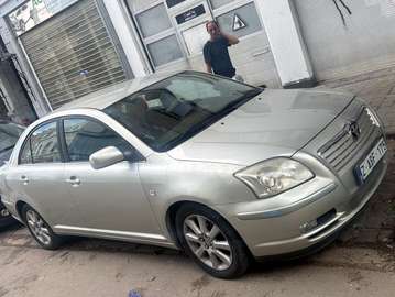 Avensis 1.8i VVT-i 16v Linea Luna