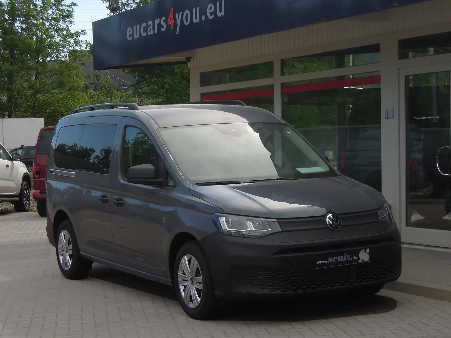 Volkswagen Caddy MAXI LR 1.5 TSi 2-3-2 AC AHK 4Season App Privacy Gris - 2