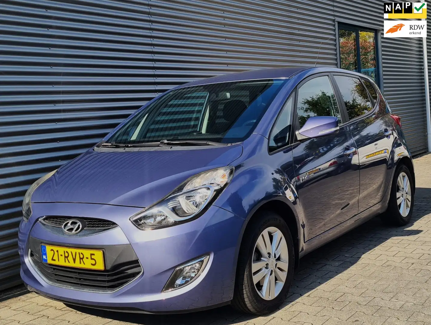Hyundai iX20 1.6i i-Vision 08-2011 Blauw Metallic 142dkm NAP!! Blauw - 1
