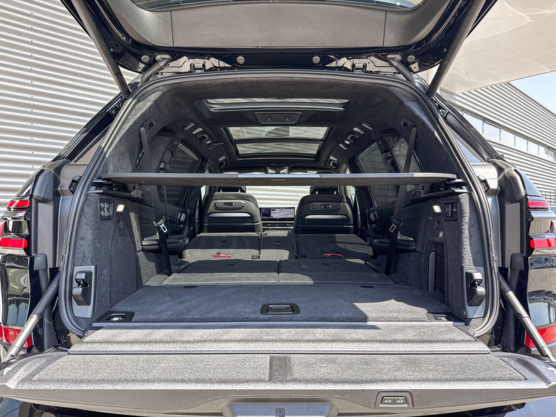 BMW X7 xDrive40i — photo 13