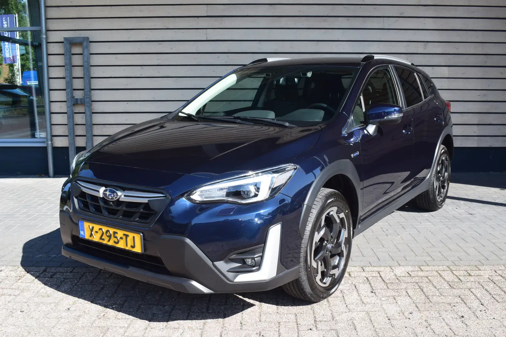 Subaru XV 2.0i e-BOXER Luxury Kék - 2