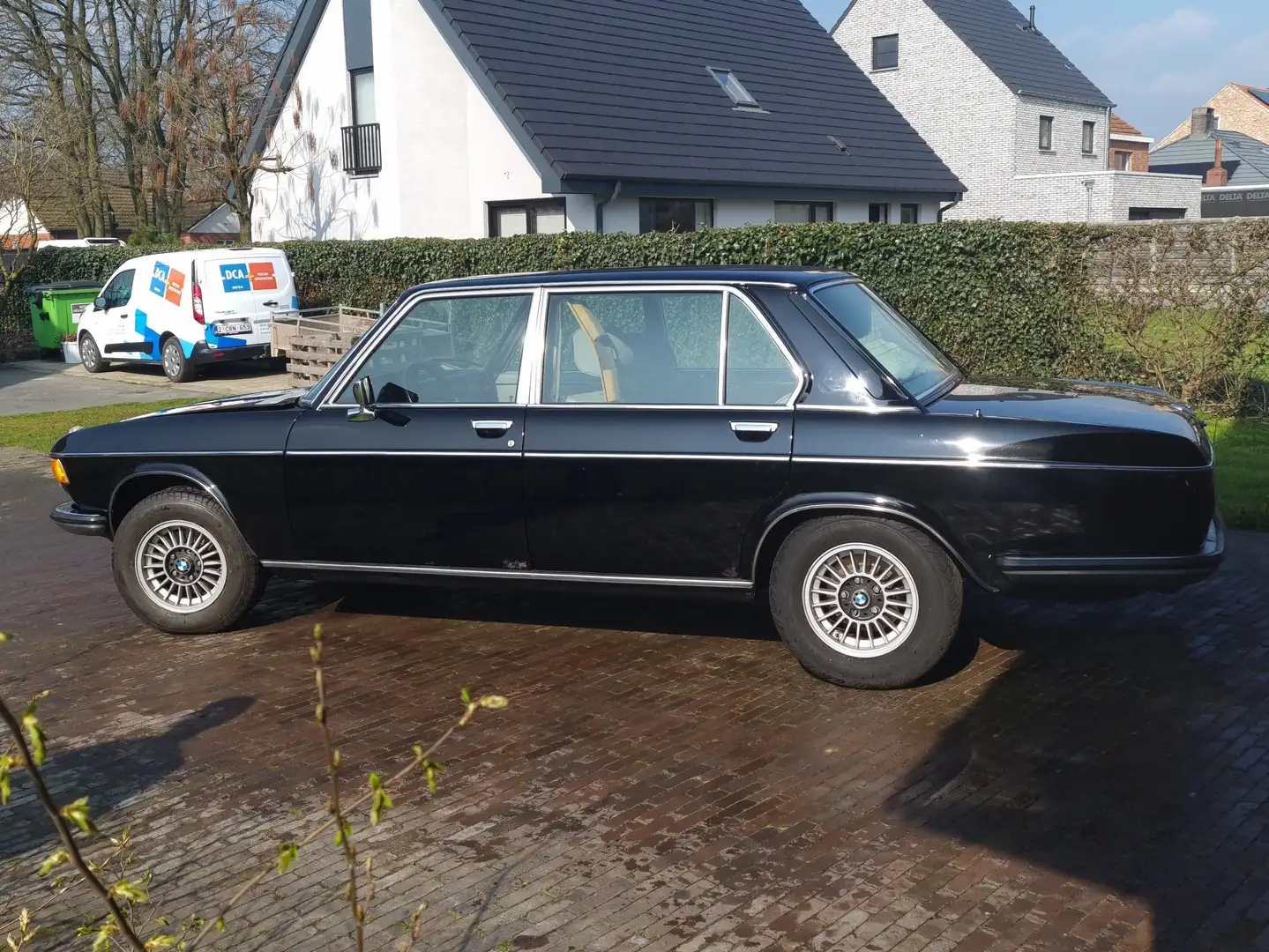 BMW 2.8L e3 Black - 2