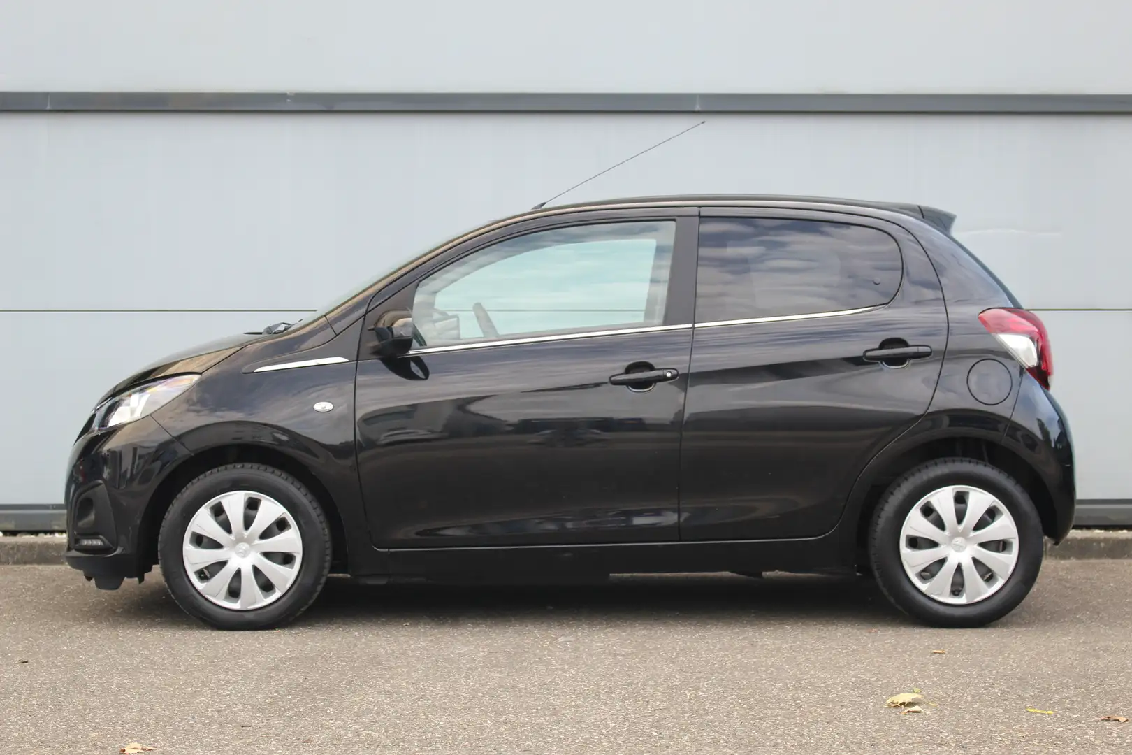 Peugeot 108 1.0 e-VTi Active | Airco | Elek. Spiegels | Elek. Schwarz - 2