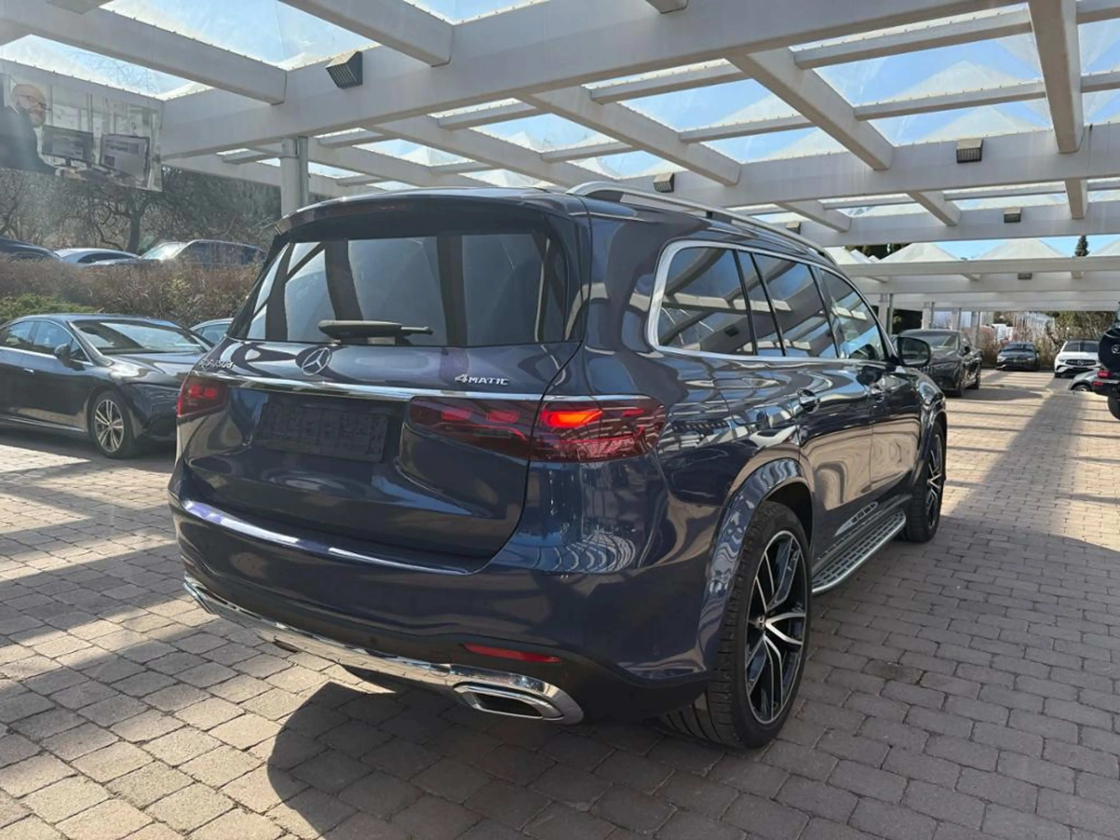 Mercedes-Benz GLS 450 d 4M AMG Sport Distr AHK Pano 7 Sitze Sitzkl — photo 6