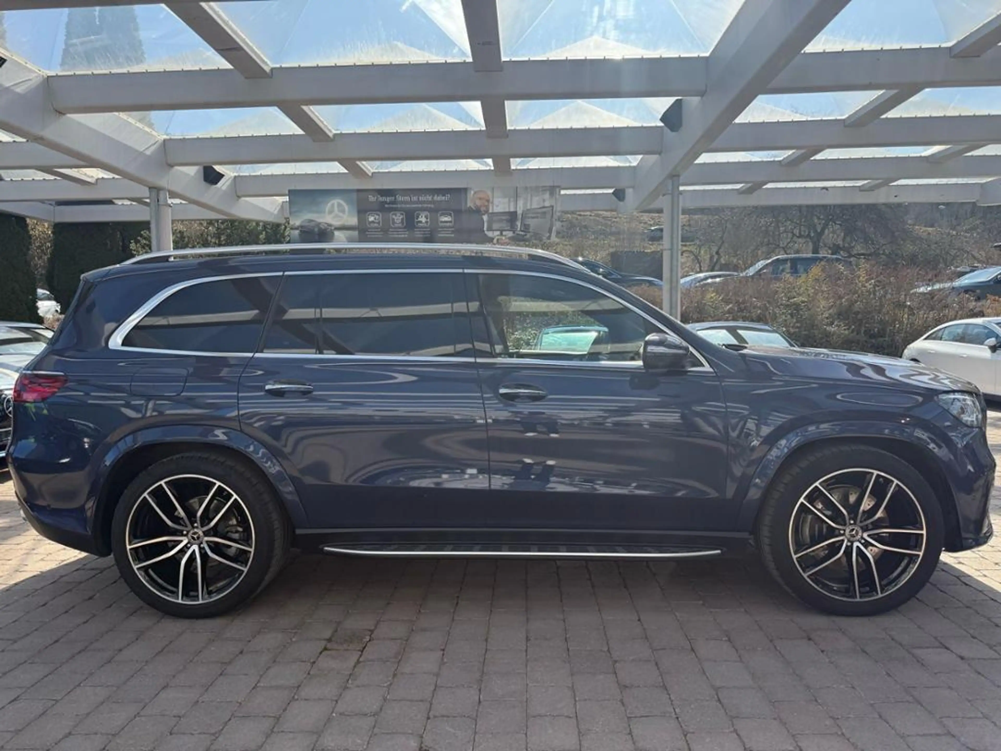 Mercedes-Benz GLS 450 d 4M AMG Sport Distr AHK Pano 7 Sitze Sitzkl — photo 5