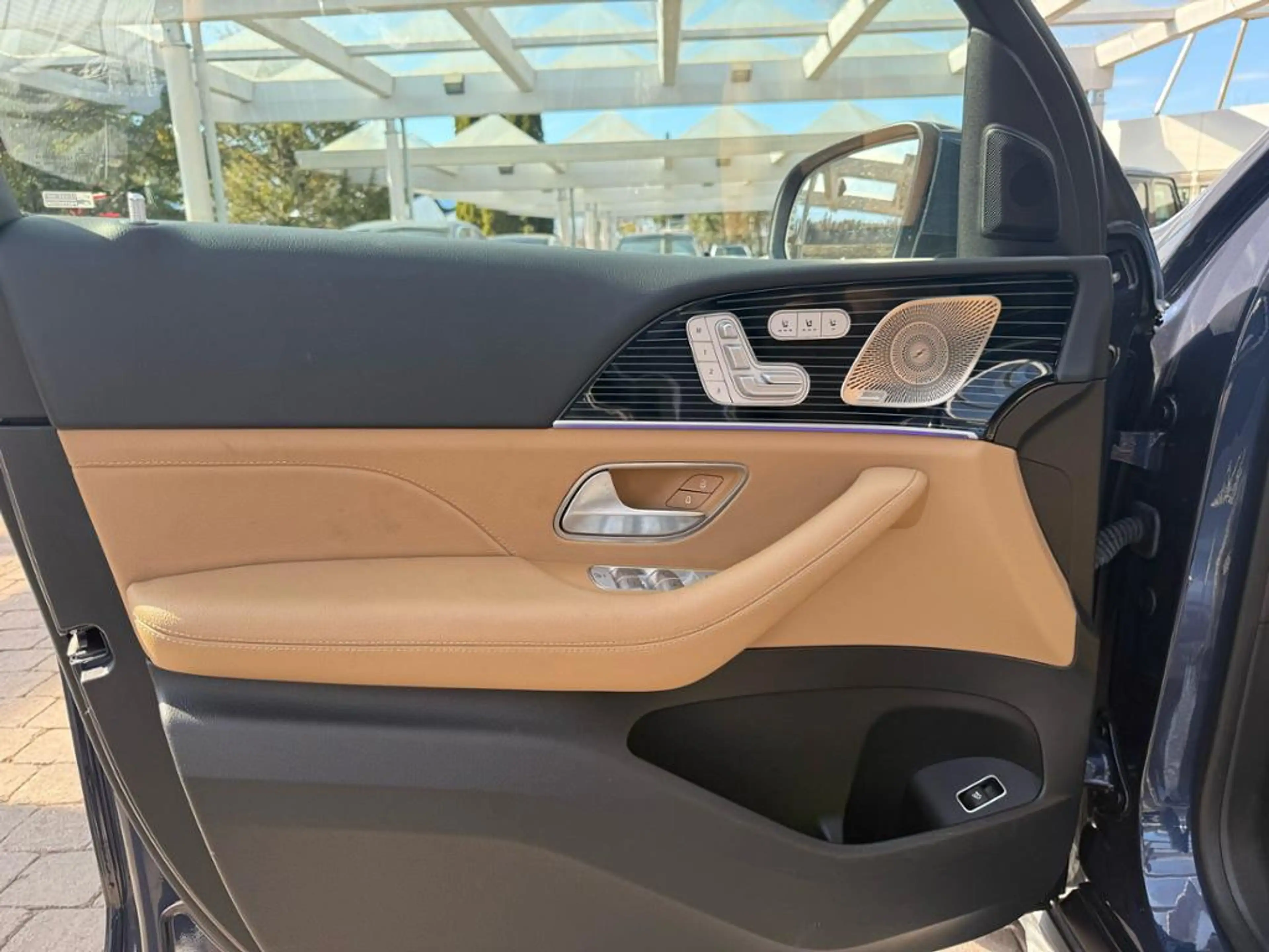 Mercedes-Benz GLS 450 d 4M AMG Sport Distr AHK Pano 7 Sitze Sitzkl — photo 9