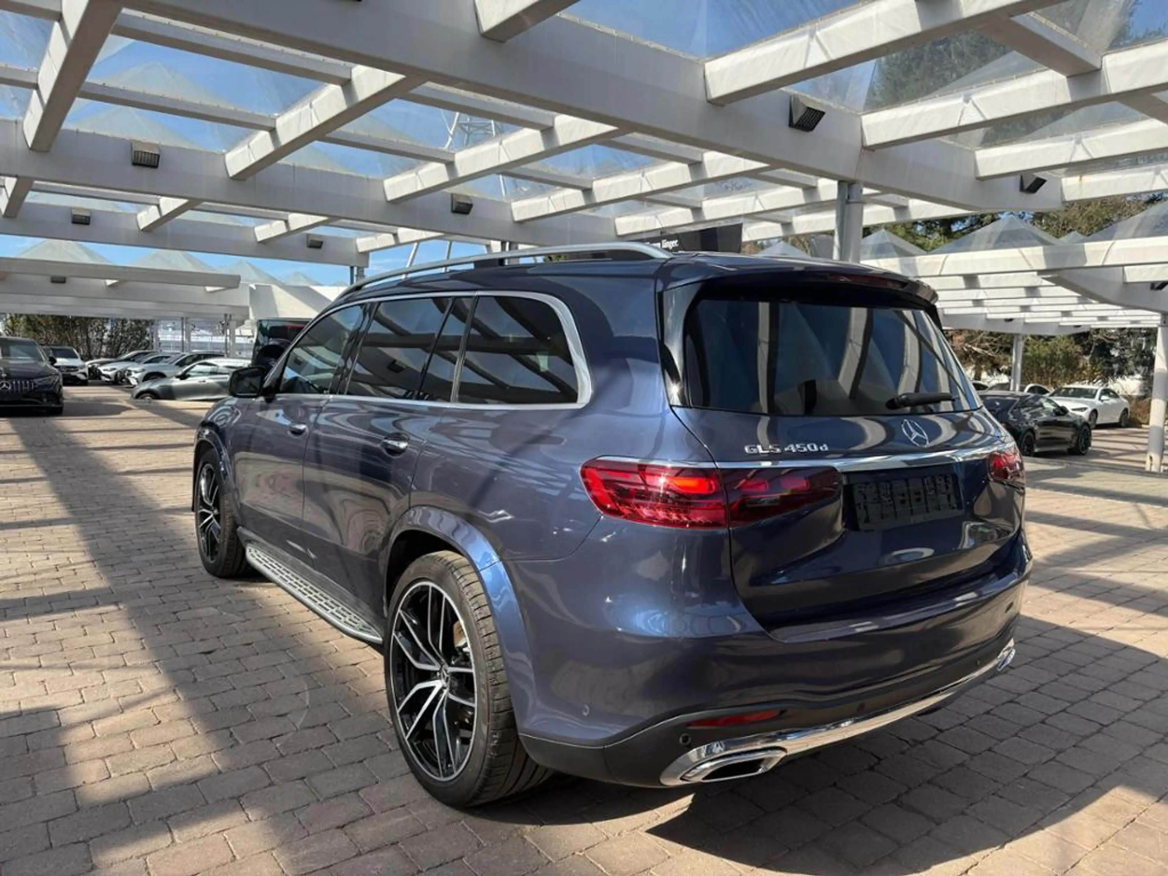 Mercedes-Benz GLS 450 d 4M AMG Sport Distr AHK Pano 7 Sitze Sitzkl — photo 8
