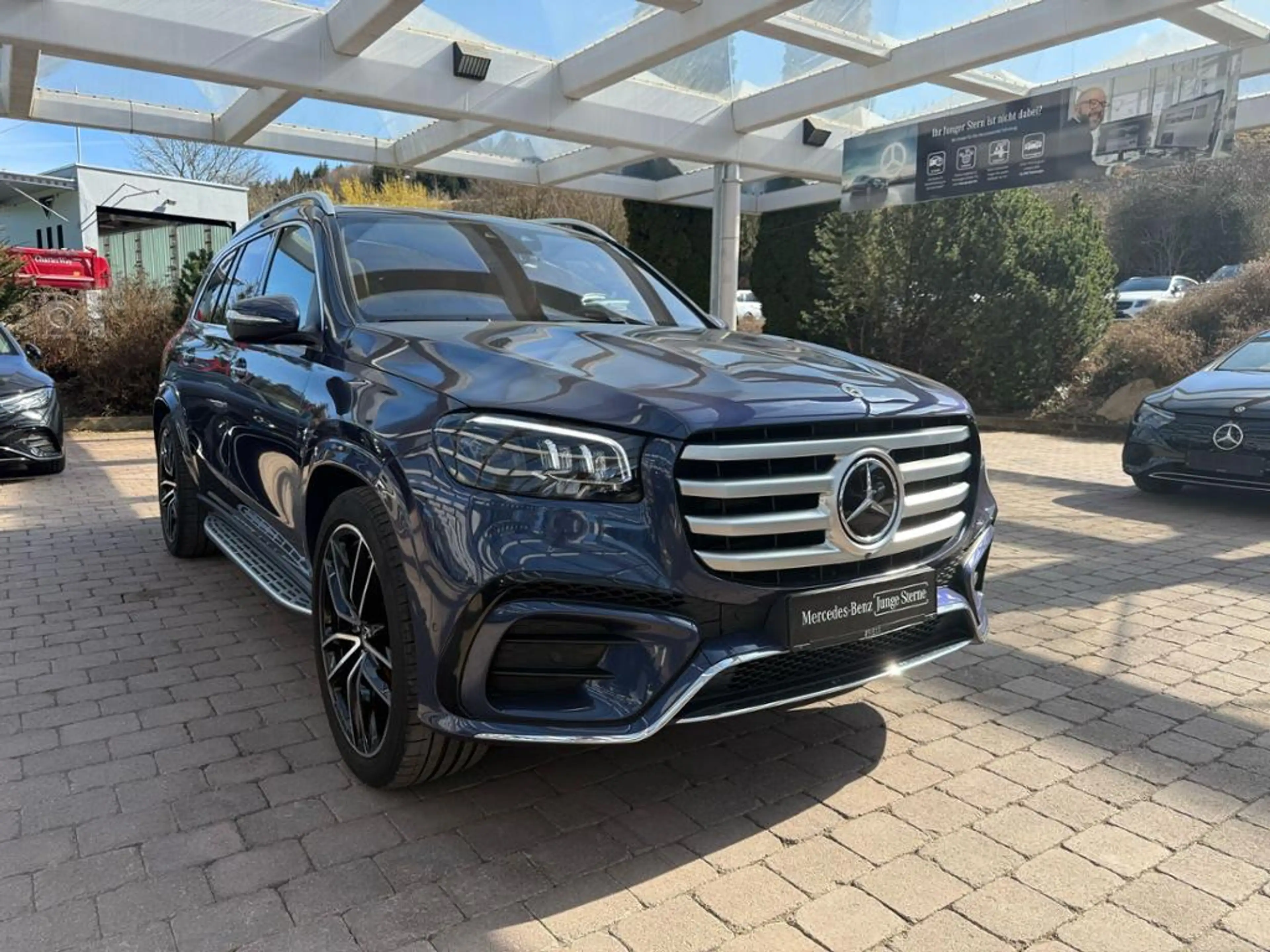 Mercedes-Benz GLS 450 d 4M AMG Sport Distr AHK Pano 7 Sitze Sitzkl — photo 4