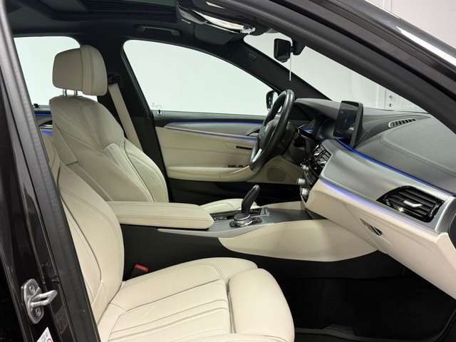 BMW 520 — photo 11