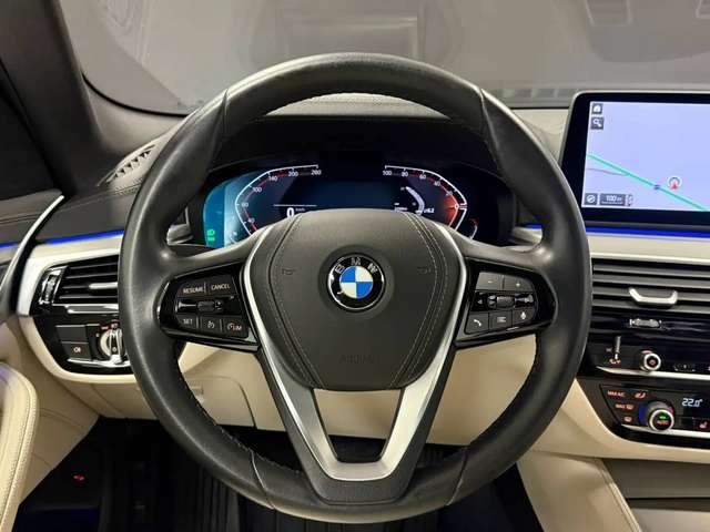 BMW 520 — photo 10