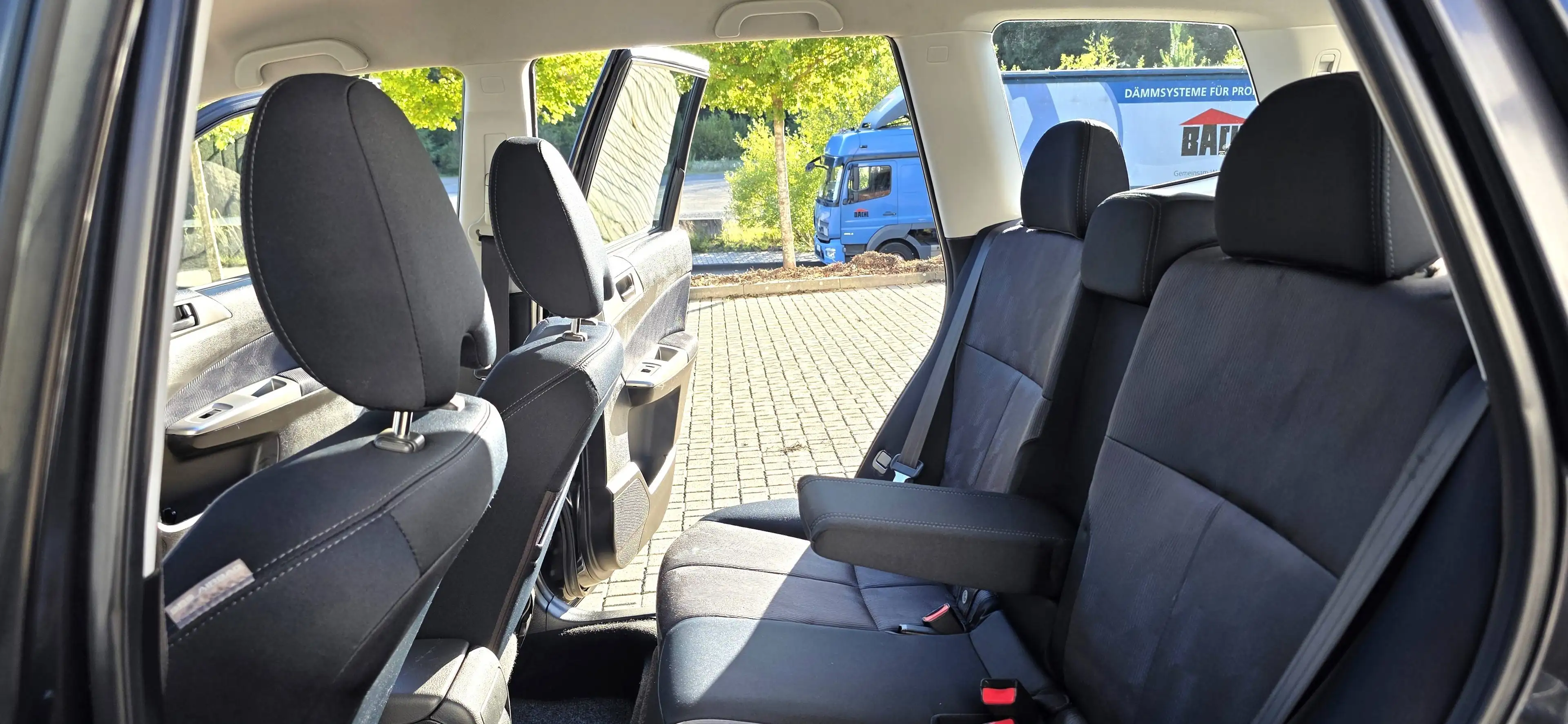 Subaru Forester Forester 2.0X, Tüv Zahnr. Kupplung Neu, AHK 2000KG, Klima, Untzersetzung, Sitzheizung, 8Fach bereift, — photo 12