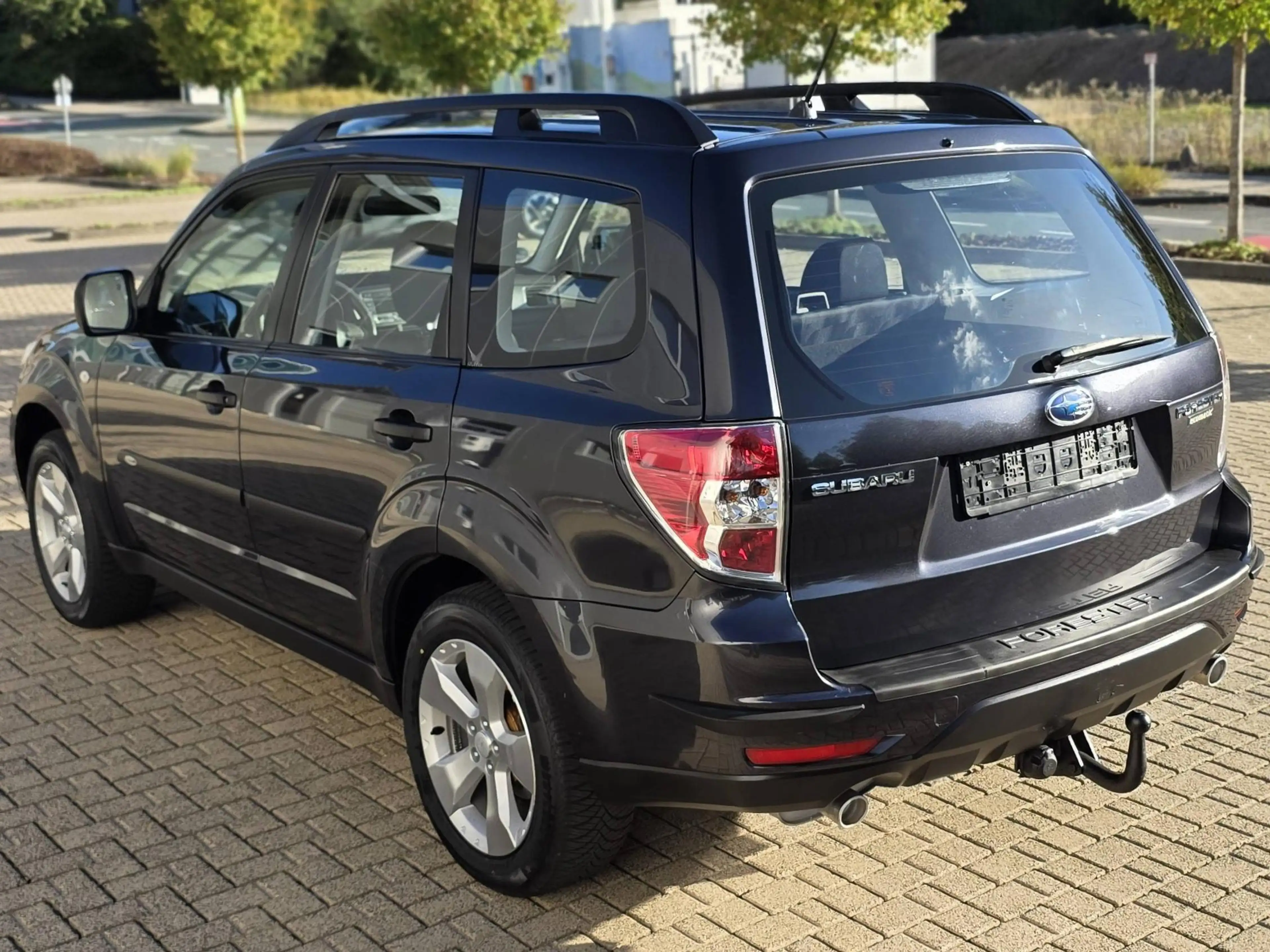 Subaru Forester Forester 2.0X, Tüv Zahnr. Kupplung Neu, AHK 2000KG, Klima, Untzersetzung, Sitzheizung, 8Fach bereift, — photo 4
