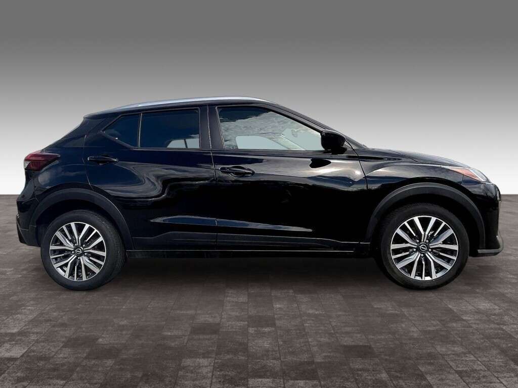 2025 Nissan Kicks SV — снимка 1
