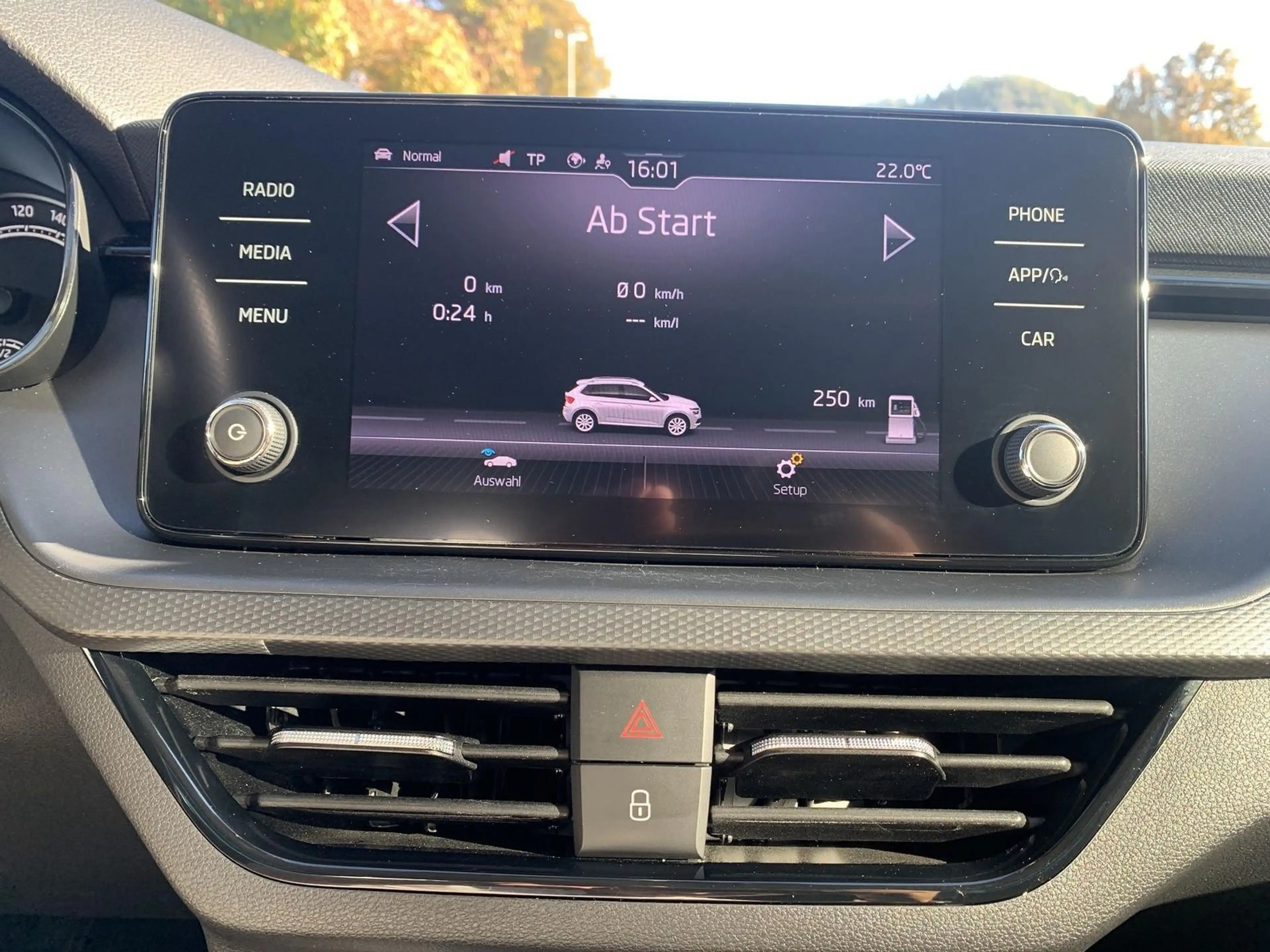 Skoda Kamiq 1.5TSI Blackline Klimaaut+Kamera+ACC+LM — photo 15