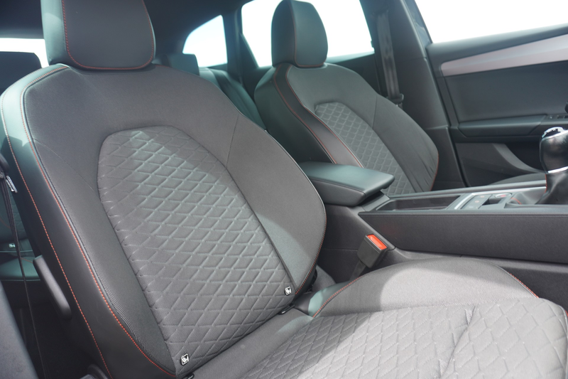 SEAT Leon ST 1.5 TSI FR LED Navi Sitzheizung — photo 9