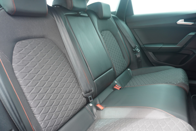 SEAT Leon ST 1.5 TSI FR LED Navi Sitzheizung — photo 10