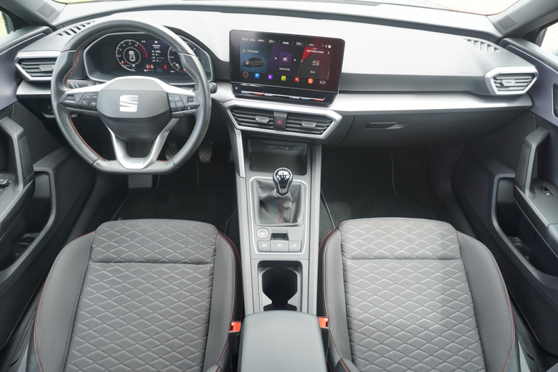 SEAT Leon ST 1.5 TSI FR LED Navi Sitzheizung — photo 12