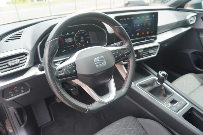 SEAT Leon ST 1.5 TSI FR LED Navi Sitzheizung — photo 7
