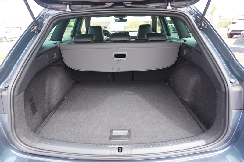 SEAT Leon ST 1.5 TSI FR LED Navi Sitzheizung — photo 11