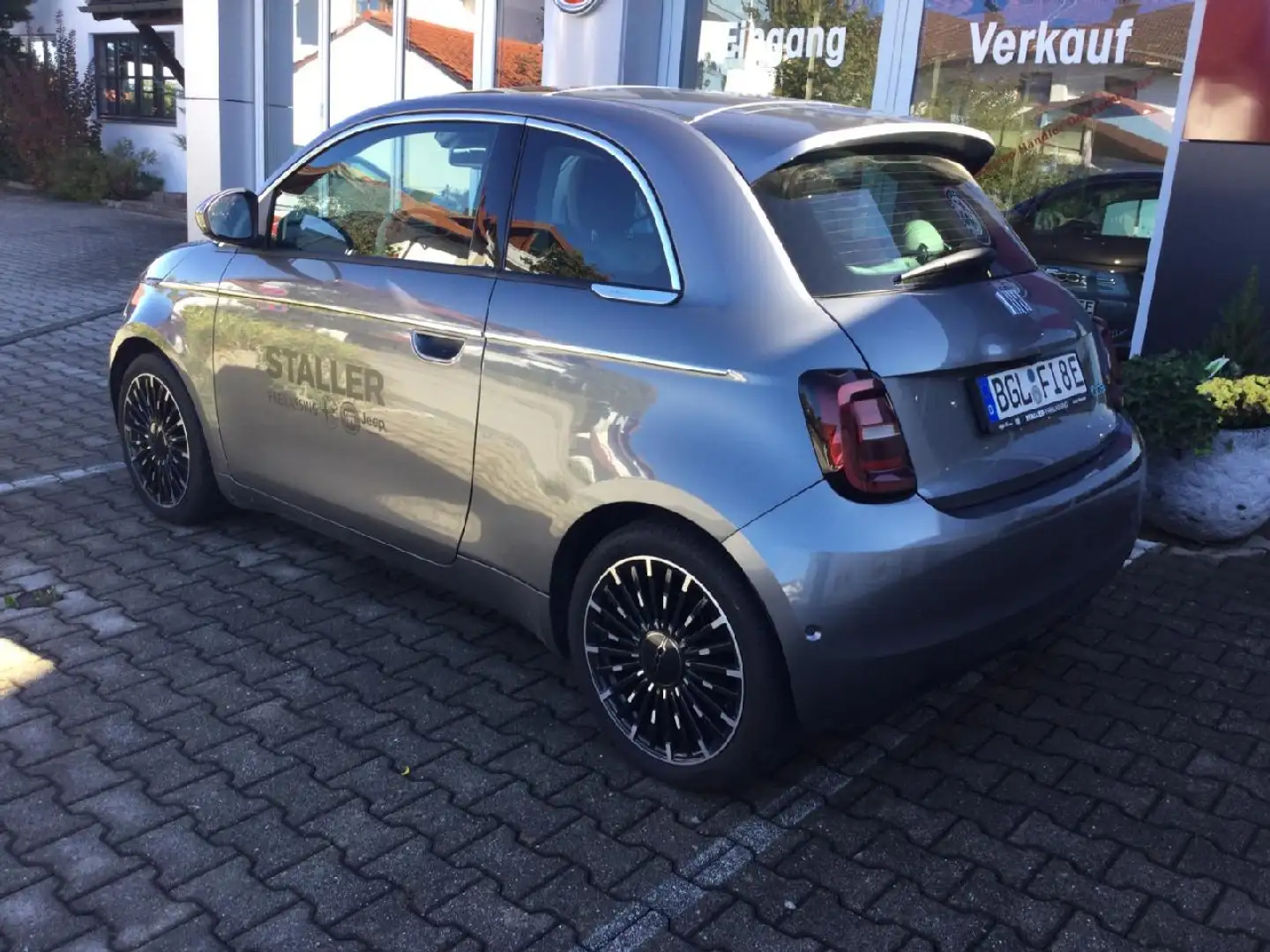 Fiat 500e La Prima by Bocelli Grau - 2
