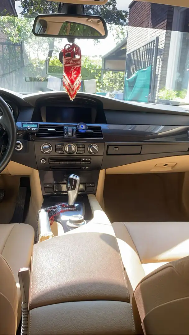 BMW 520 520i Touring Aut. - 1