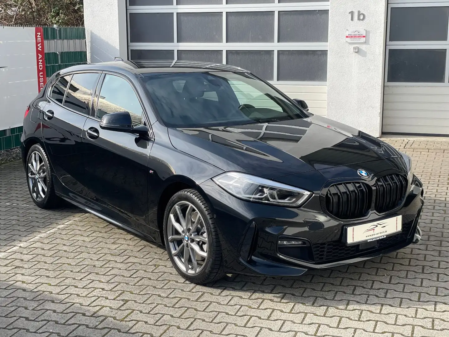 BMW 120 d xDrive |M Sport|HiFi|LED|Navi|Apple| Zwart - 1