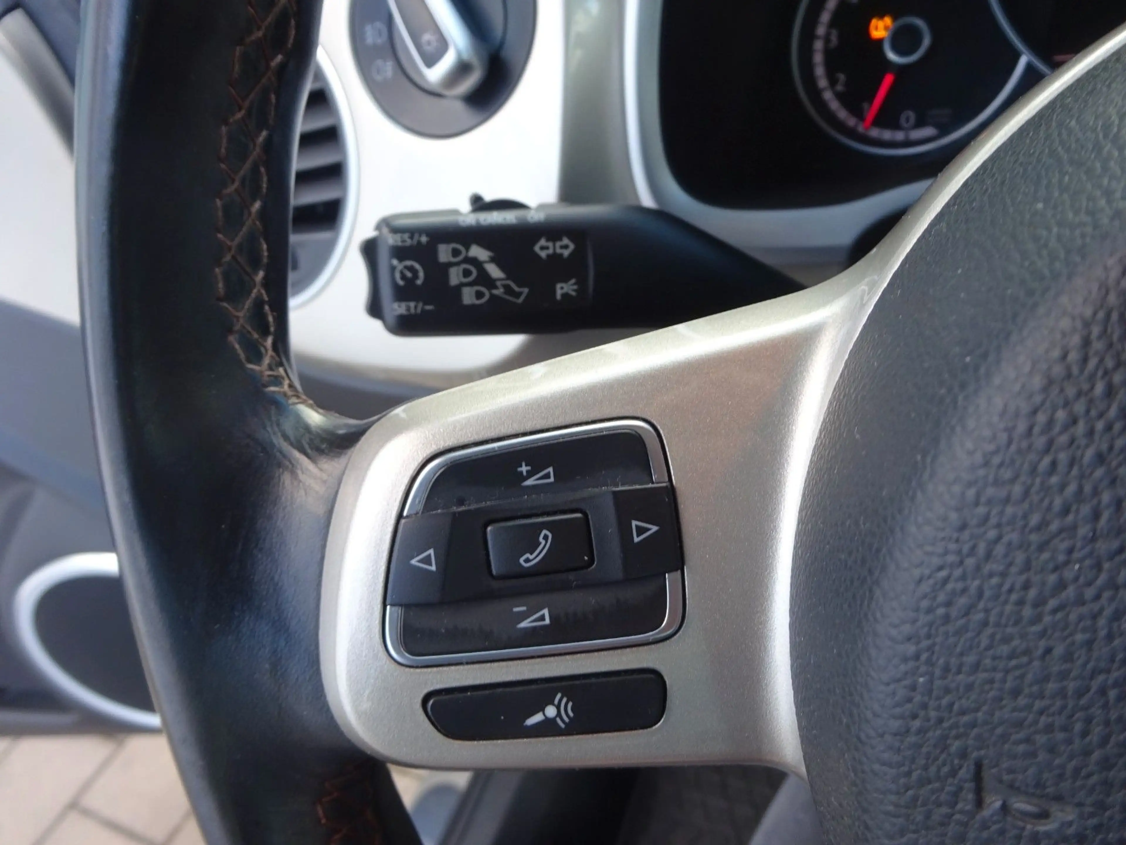 Volkswagen Beetle Lim. Cup BMT/NAVI — photo 14