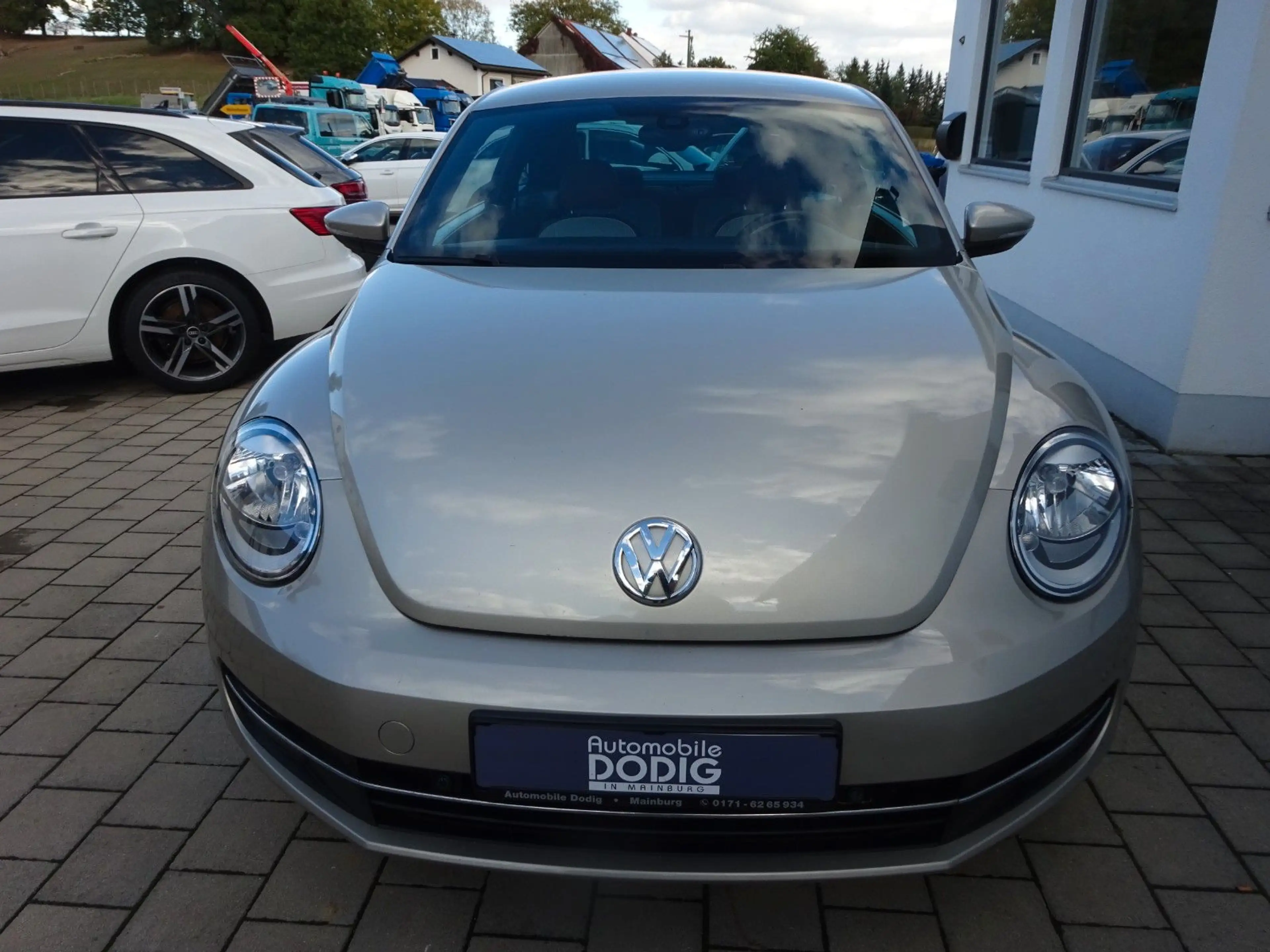 Volkswagen Beetle Lim. Cup BMT/NAVI