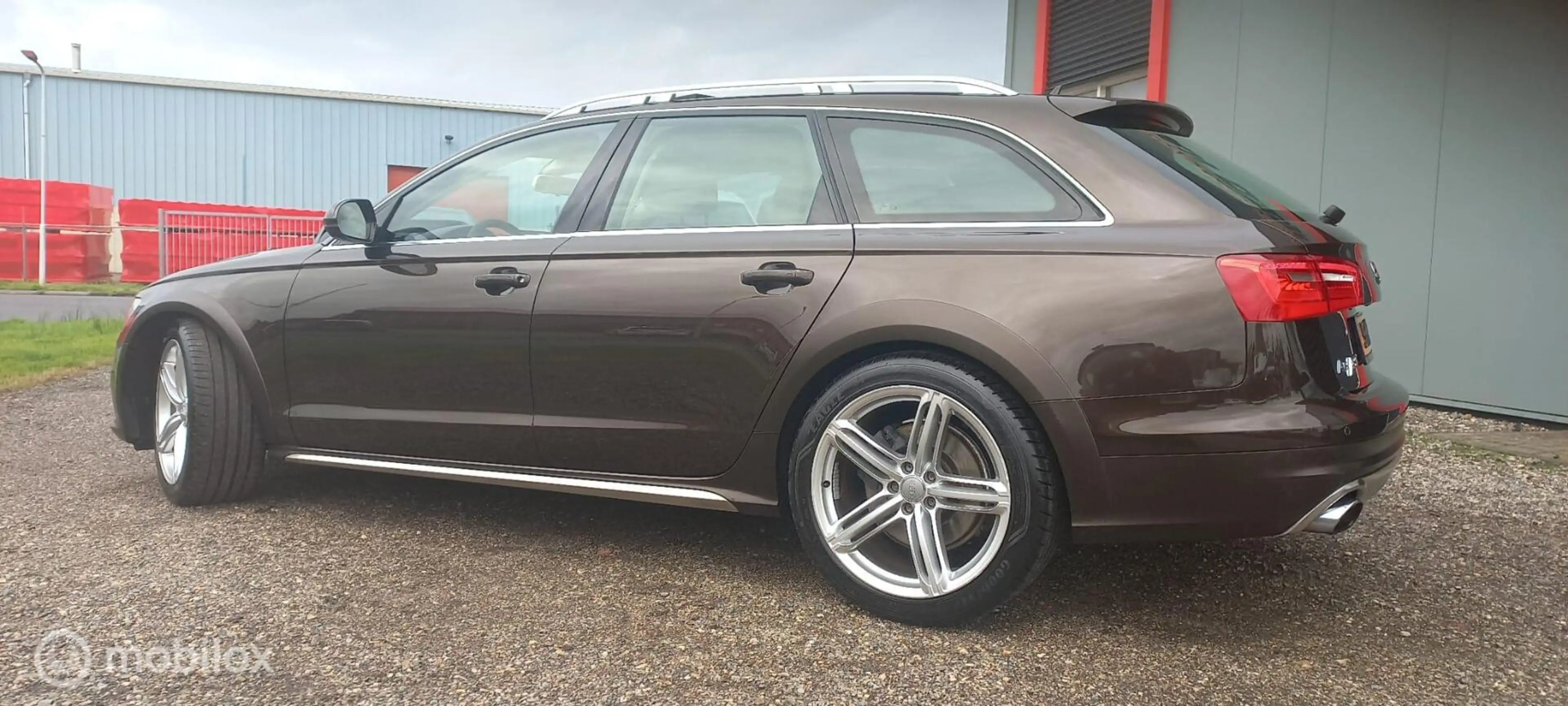 Audi A6 allroad quattro 3.0 TFSI Pro Line Plus — photo 4
