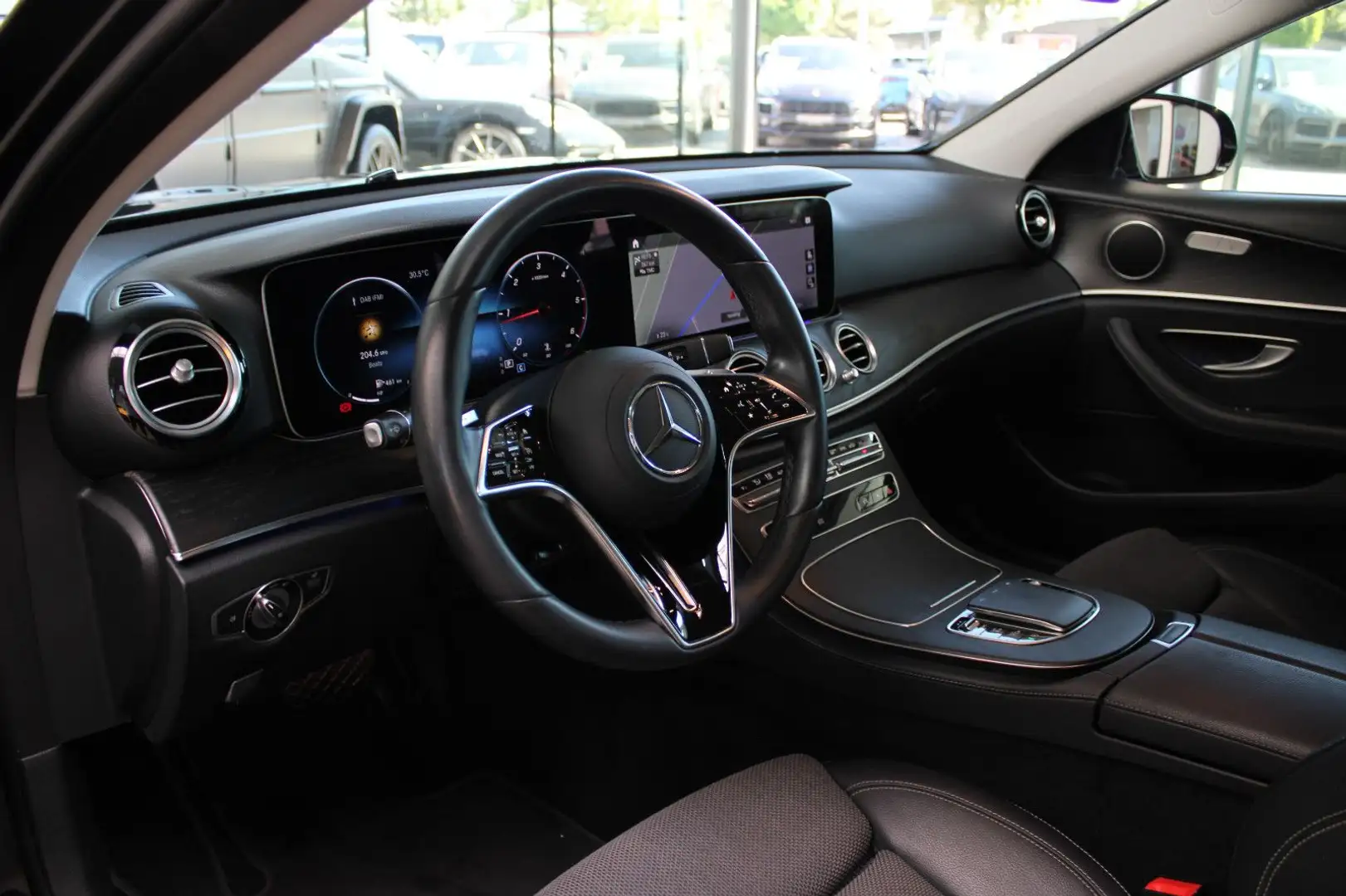 Mercedes-Benz E 220 D LIM. 9G *AVANTGARDE* AHK/LED/LEDER/WIDES. Grijs - 2