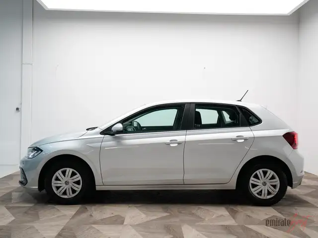 Volkswagen Polo view 3