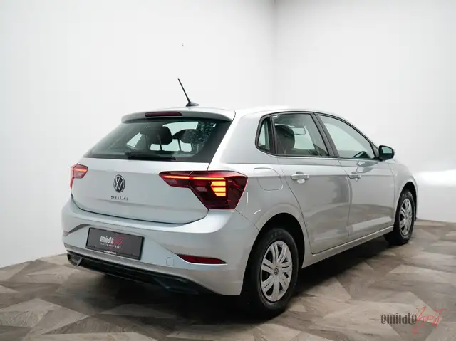 Volkswagen Polo view 2