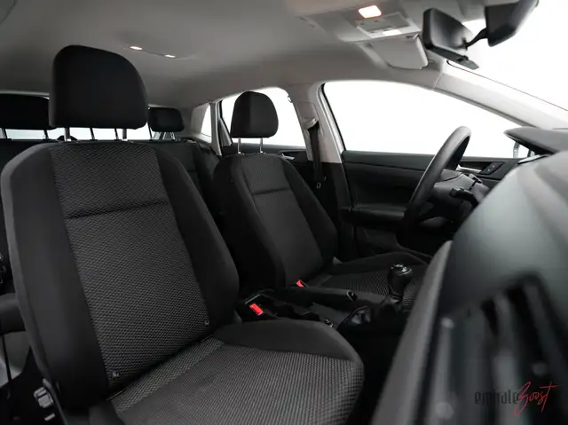 Volkswagen Polo view 13