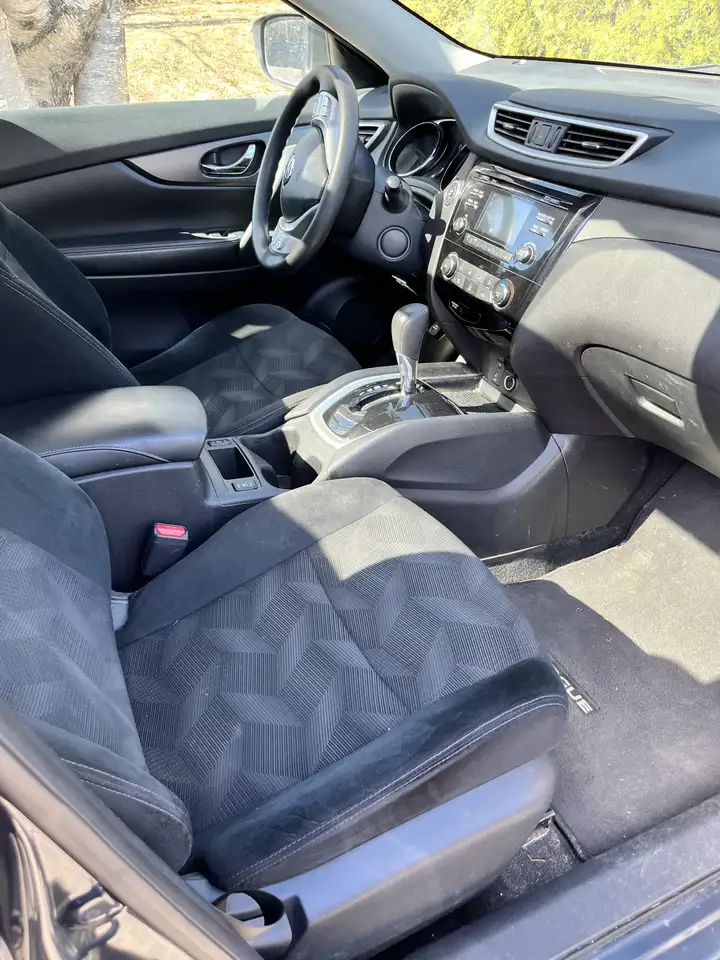 Nissan Rogue снимка Nissan Rogue
