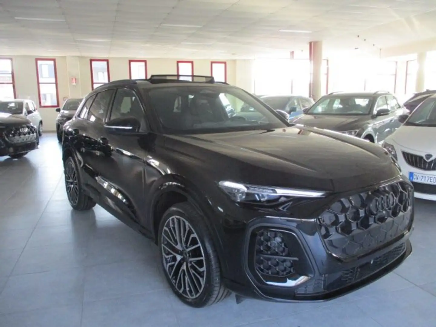Audi Q5 Q5 2.0 TDI mhev+ S-Line Edition Quattro 204cv S-Tr Nero - 2
