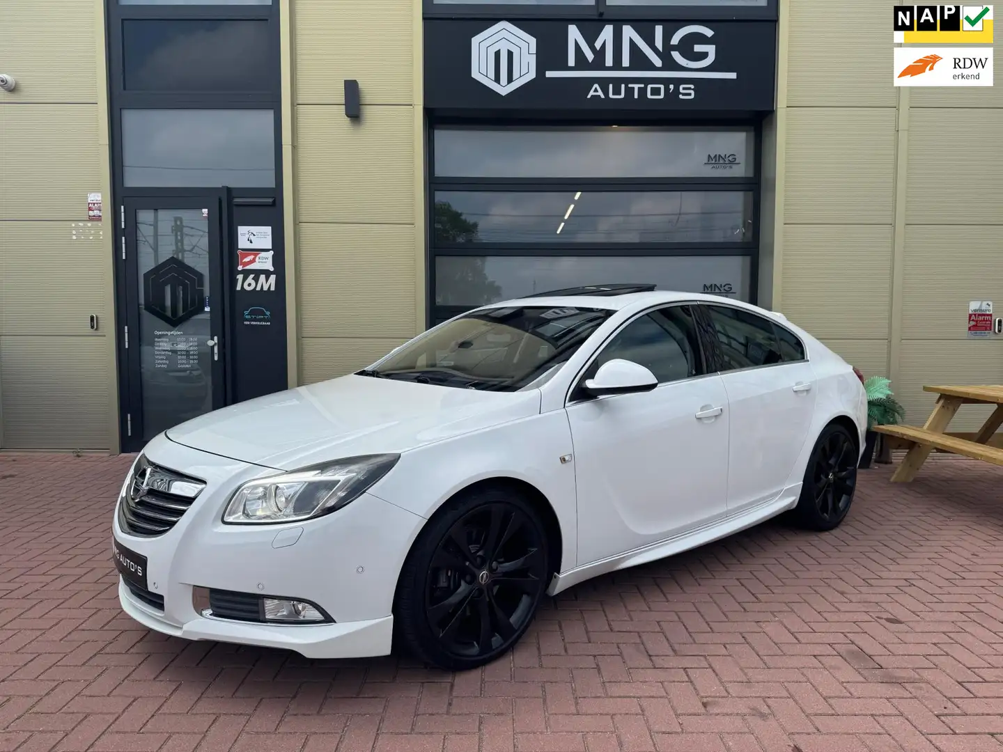 Opel Insignia 2.0 T OPC|Schuifdak|St.Koeling|Memory|Android Wit - 1