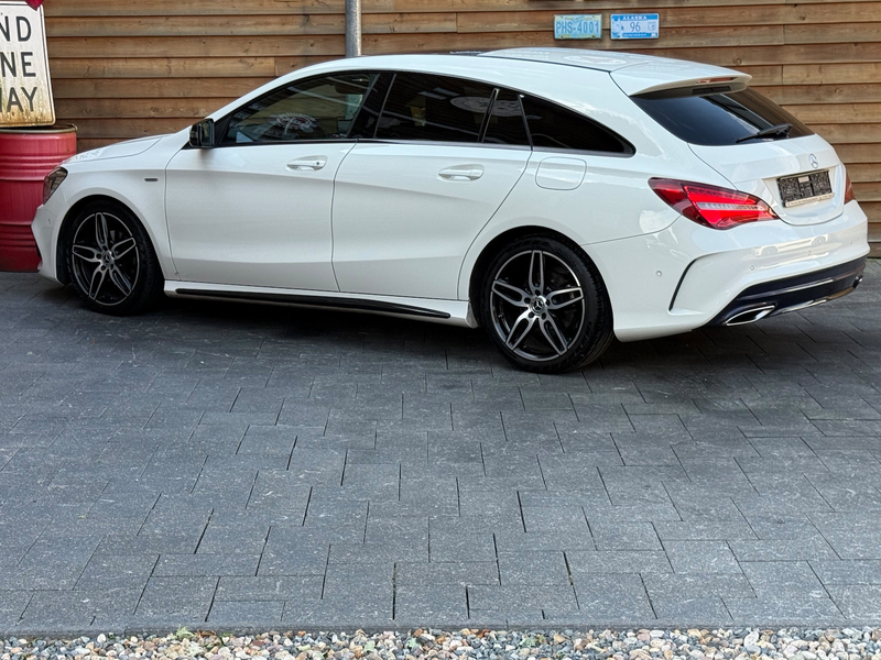 Mercedes-Benz CLA 180 Edition AMG Pano — photo 9