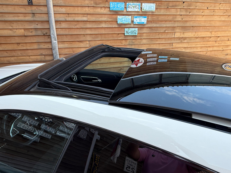 Mercedes-Benz CLA 180 Edition AMG Pano — photo 15