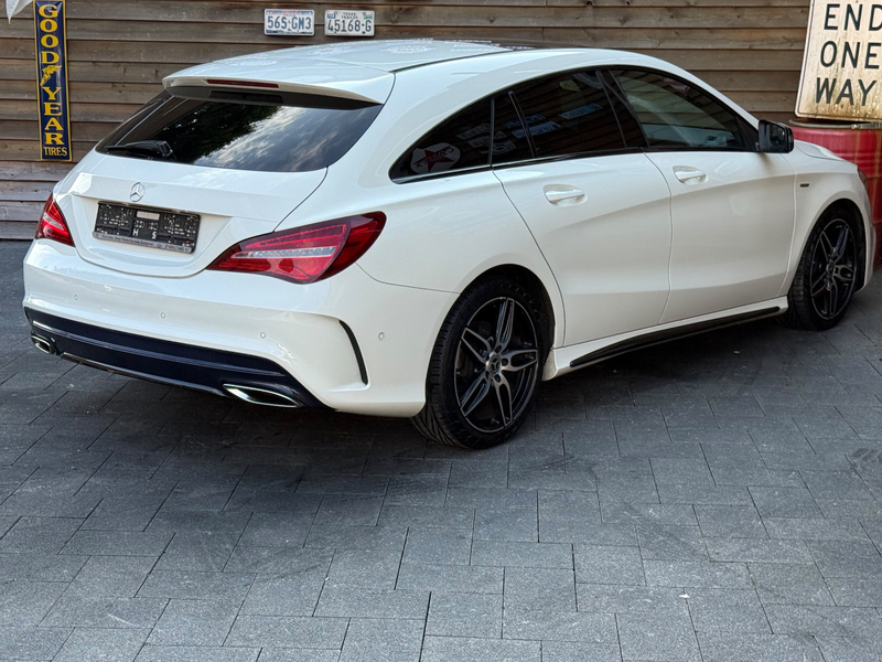 Mercedes-Benz CLA 180 Edition AMG Pano — photo 13