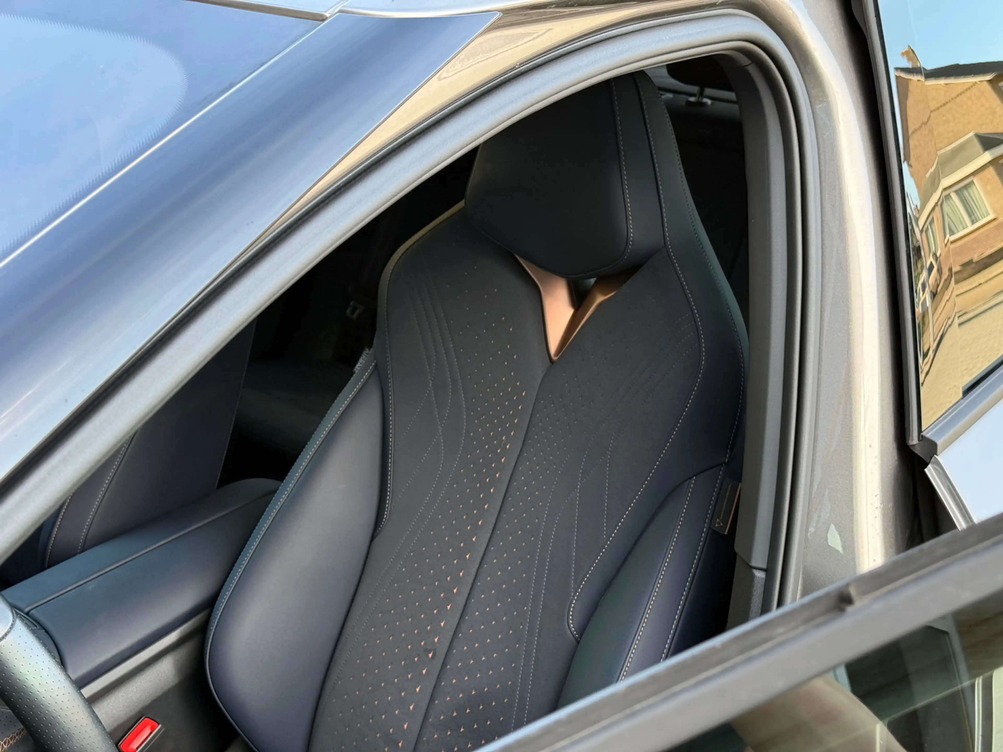 CUPRA Tavascan VZ Adrenaline 82 kWh | sennheister | HUD | pano | — photo 14