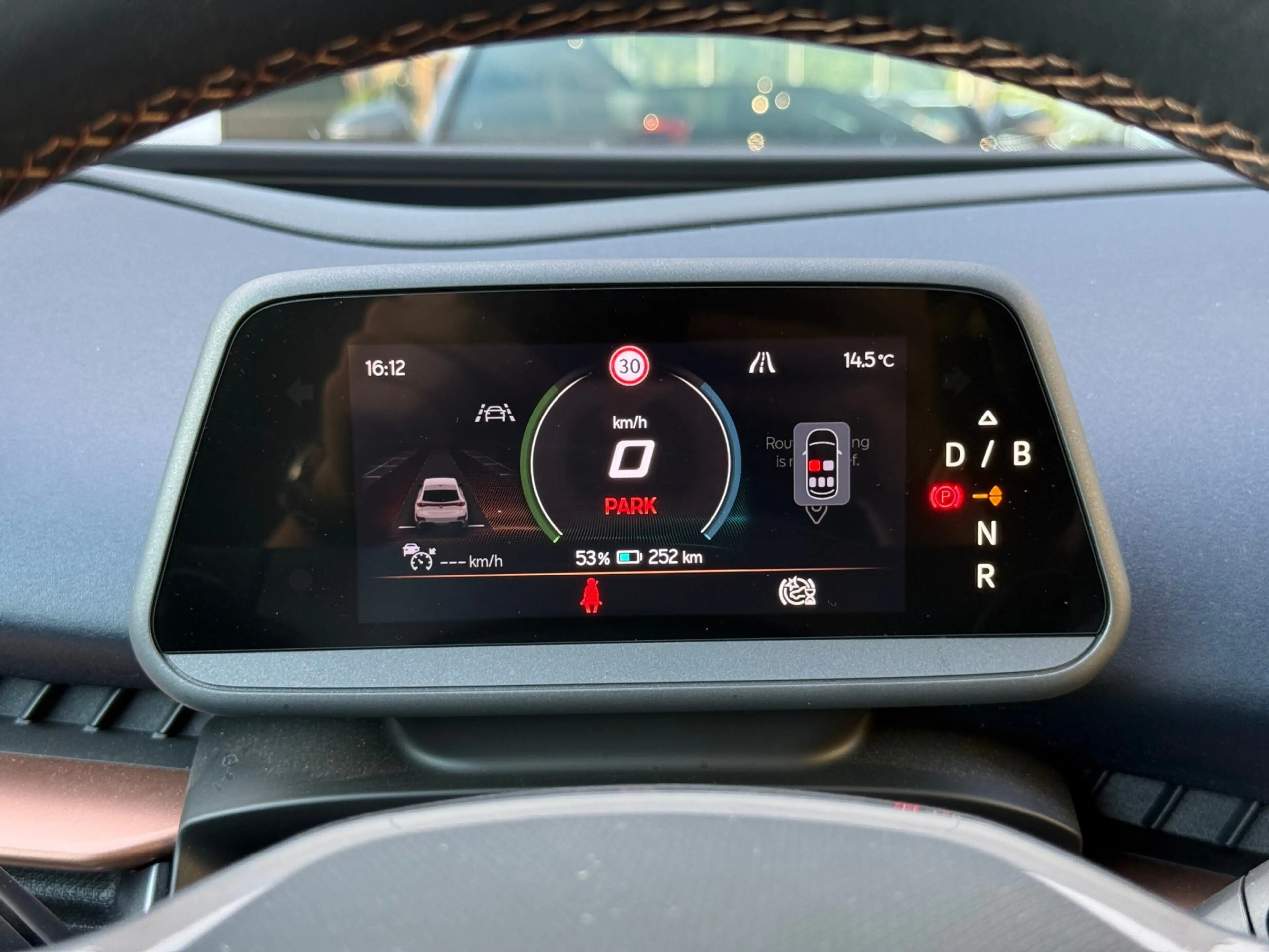 CUPRA Tavascan VZ Adrenaline 82 kWh | sennheister | HUD | pano | — photo 17