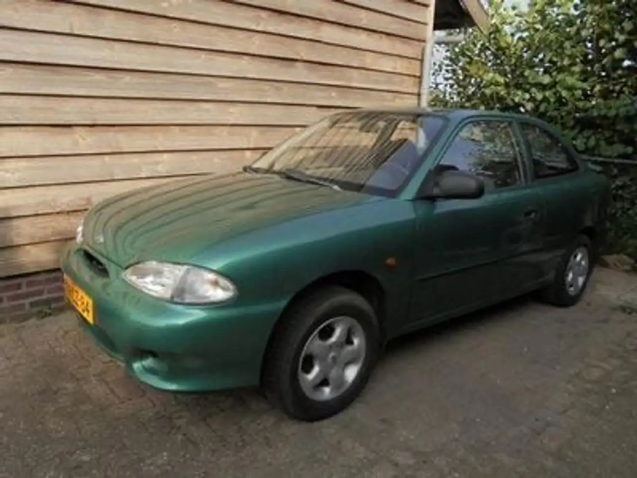 Hyundai Excel 1.3i LS, foto 1