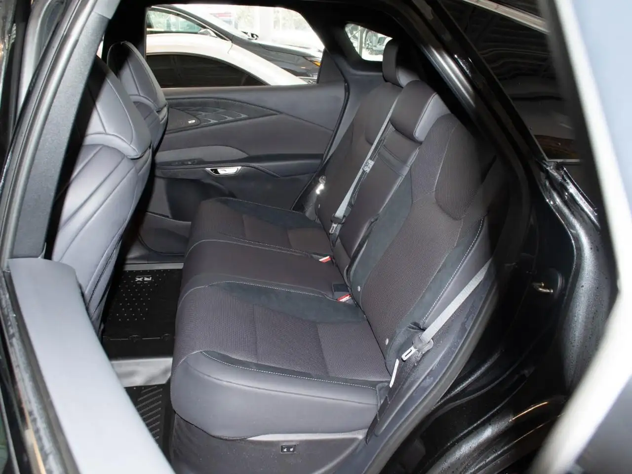 Lexus RX снимка Lexus RX