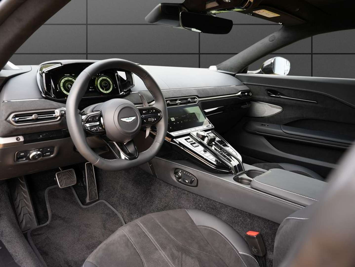 Aston Martin V8 Coupé -  - Joinsteer - #2