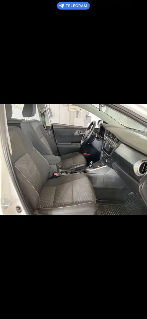 Toyota Auris 1.8 VVT-i Hybrid Automatik Executive - 2
